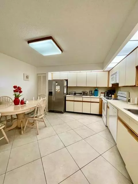 Highland Beach, FL 33487,3400 S Ocean BLVD 6k