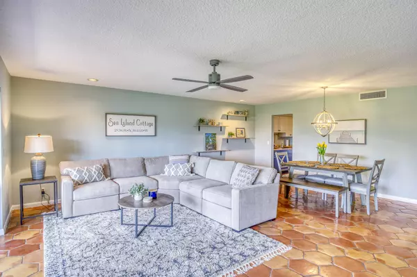 Jupiter, FL 33469,9170 SE Riverfront TER E