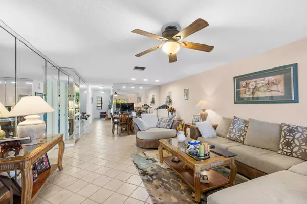 Boca Raton, FL 33433,8305 Casa Del Lago F