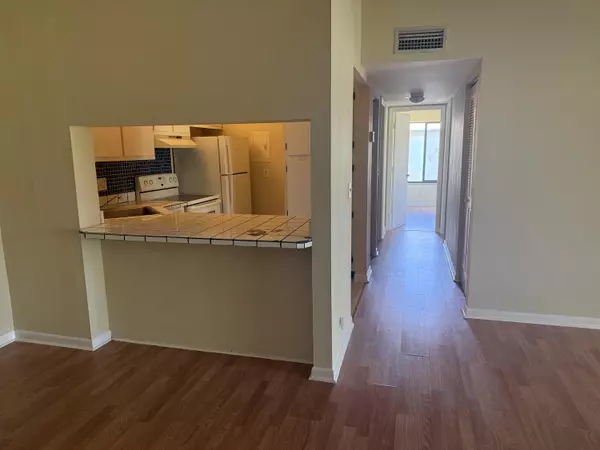 West Palm Beach, FL 33409,1009 Green Pine BLVD H3