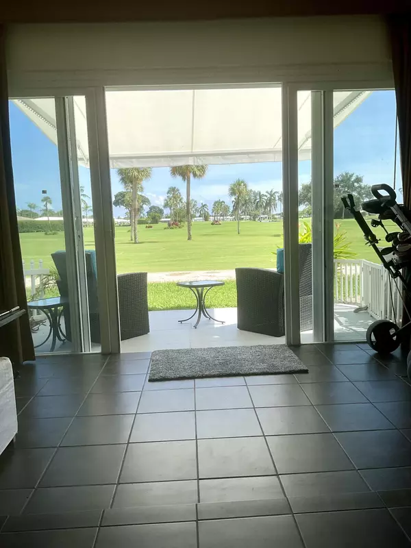 100 SW Golfview TER 114, Boynton Beach, FL 33426