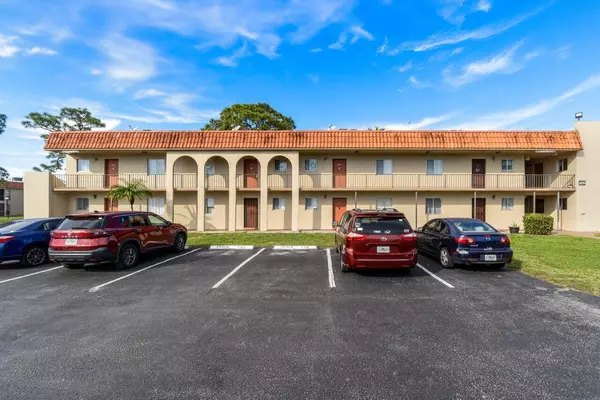 6094 Forest Hill BLVD 205, West Palm Beach, FL 33415