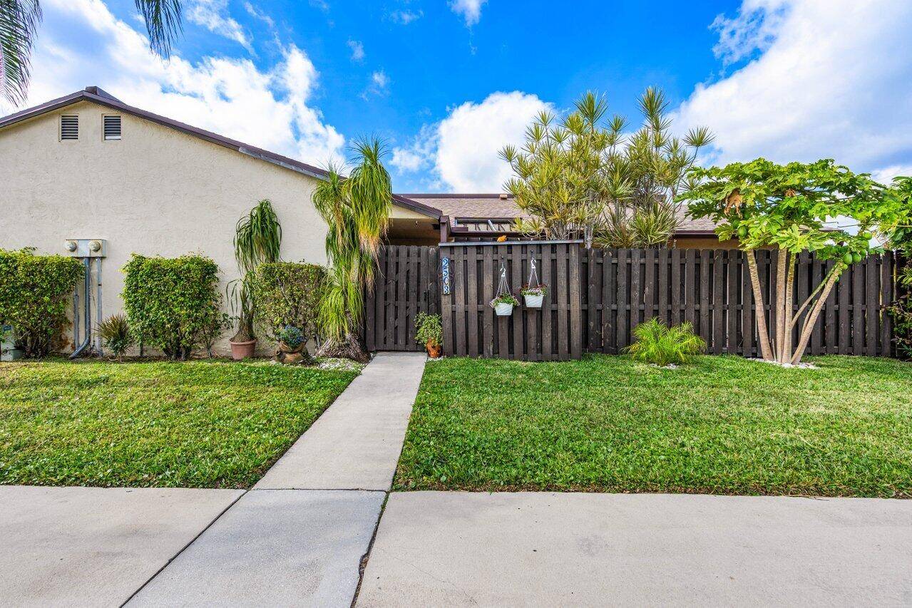 Palm Springs, FL 33461,2503 Waterview CIR