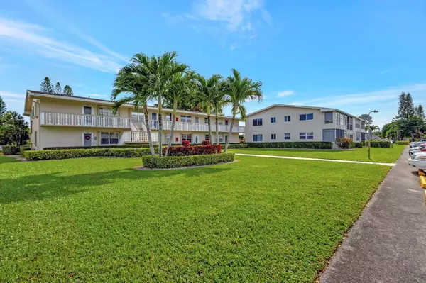 186 Dorchester H, West Palm Beach, FL 33417