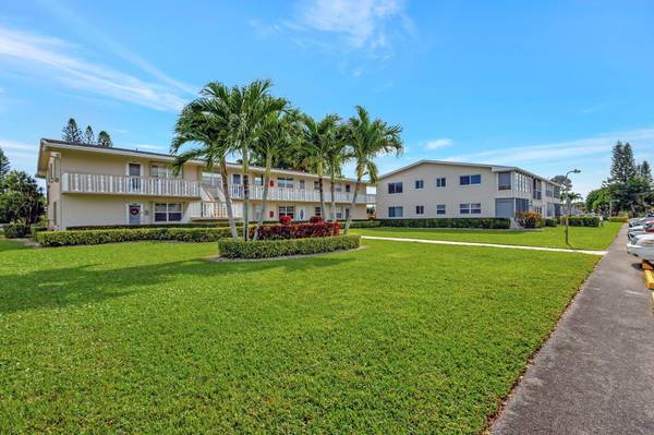 186 Dorchester H, West Palm Beach, FL 33417