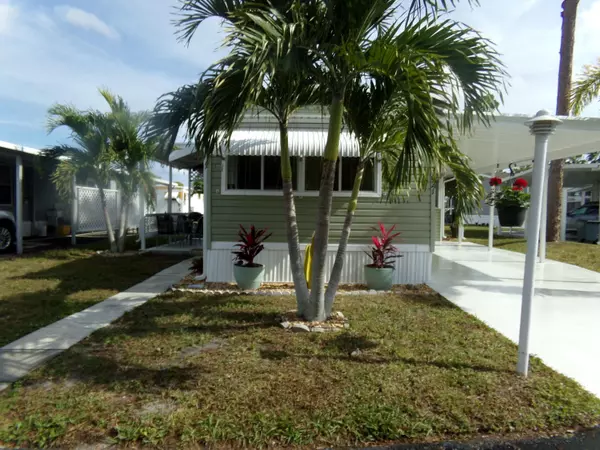 9021 Fomento Bay, Boynton Beach, FL 33436