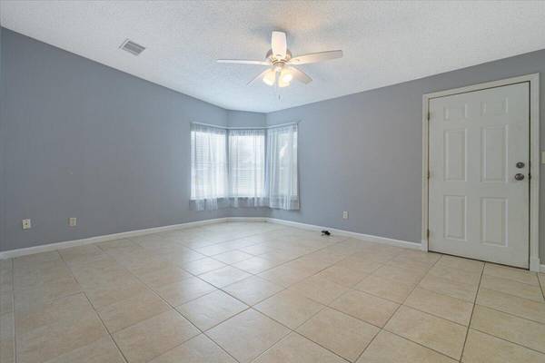 Port Saint Lucie, FL 34952,3800 Spatterdock LN