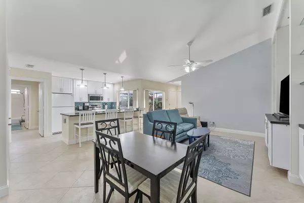 Palm Beach Gardens, FL 33403,3503 Lakemont CT