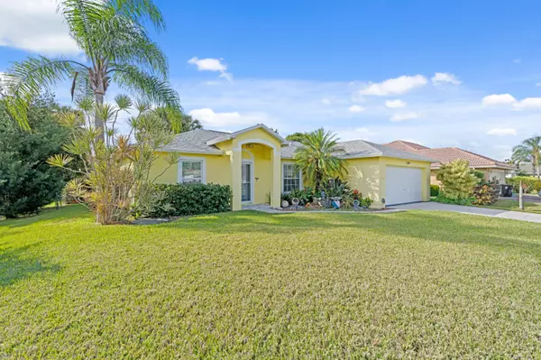 1008 SW Liberty AVE, Port Saint Lucie, FL 34953