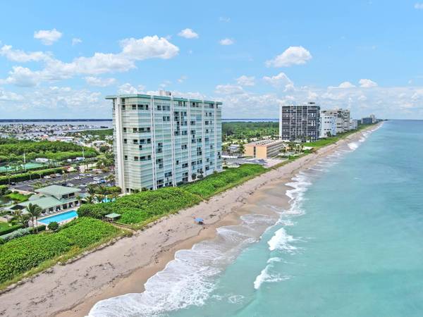 Jensen Beach, FL 34957,9900 S Ocean DR 507