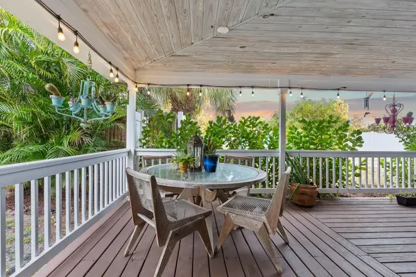 Stuart, FL 34994,508 SE Balboa AVE