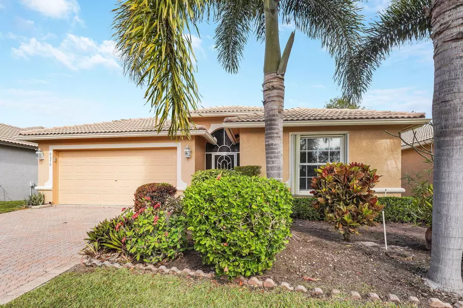 8270 Duomo CIR, Boynton Beach, FL 33472