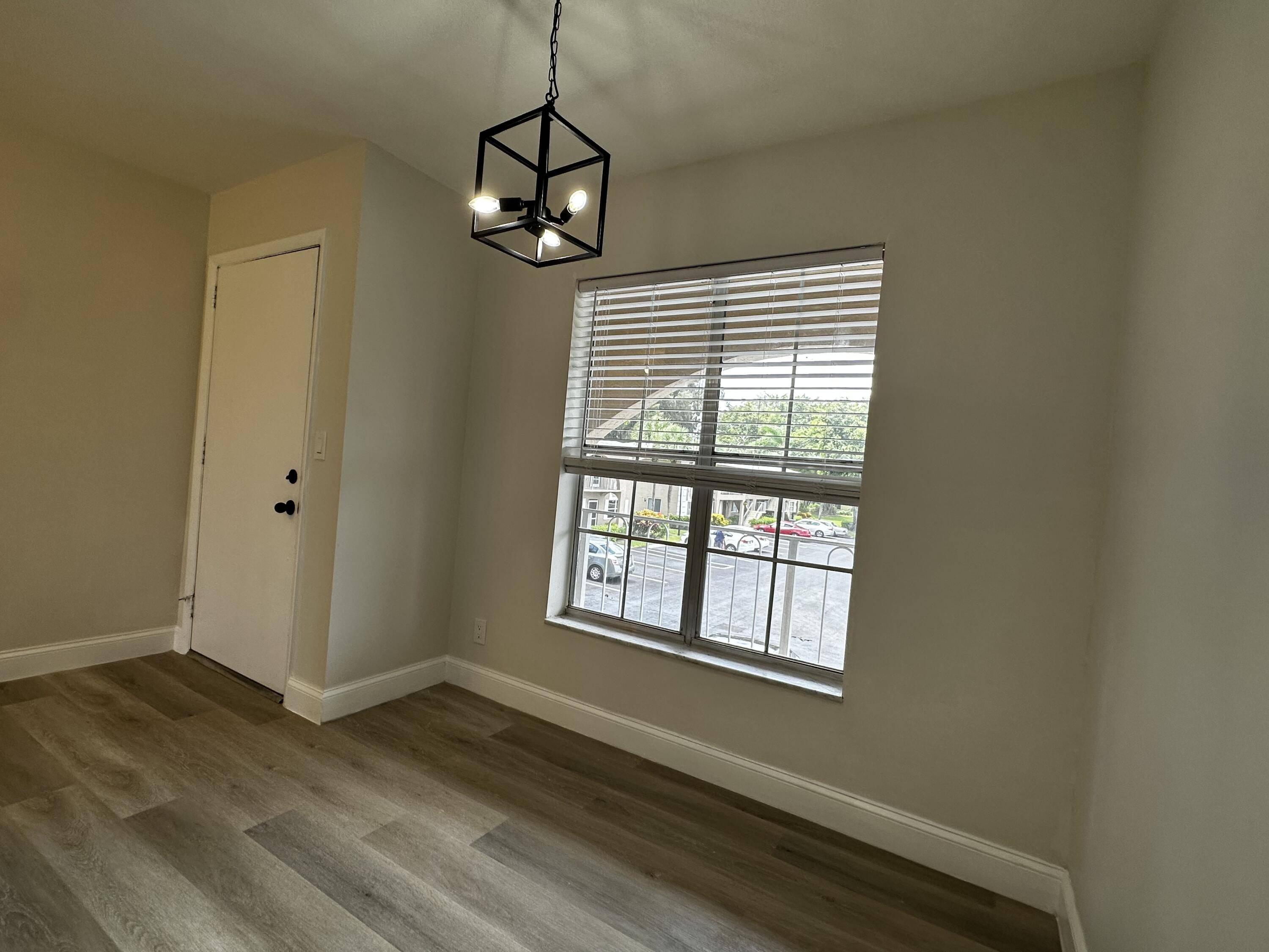 Delray Beach, FL 33484,13682 Via Flora H