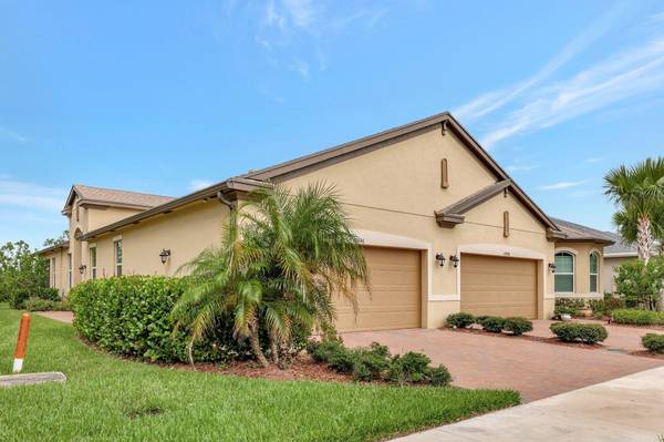 12846 SW Lake Fern CIR, Port Saint Lucie, FL 34987