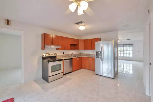 Lake Worth, FL 33463,4704 Poseidon PL