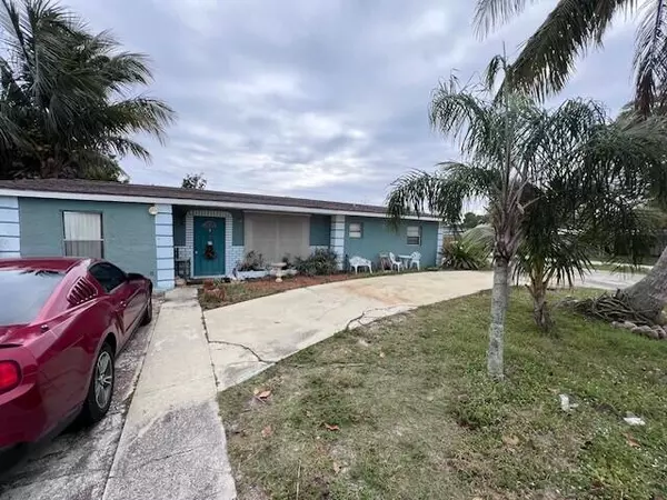 Jensen Beach, FL 34957,2711 NE Savannah RD