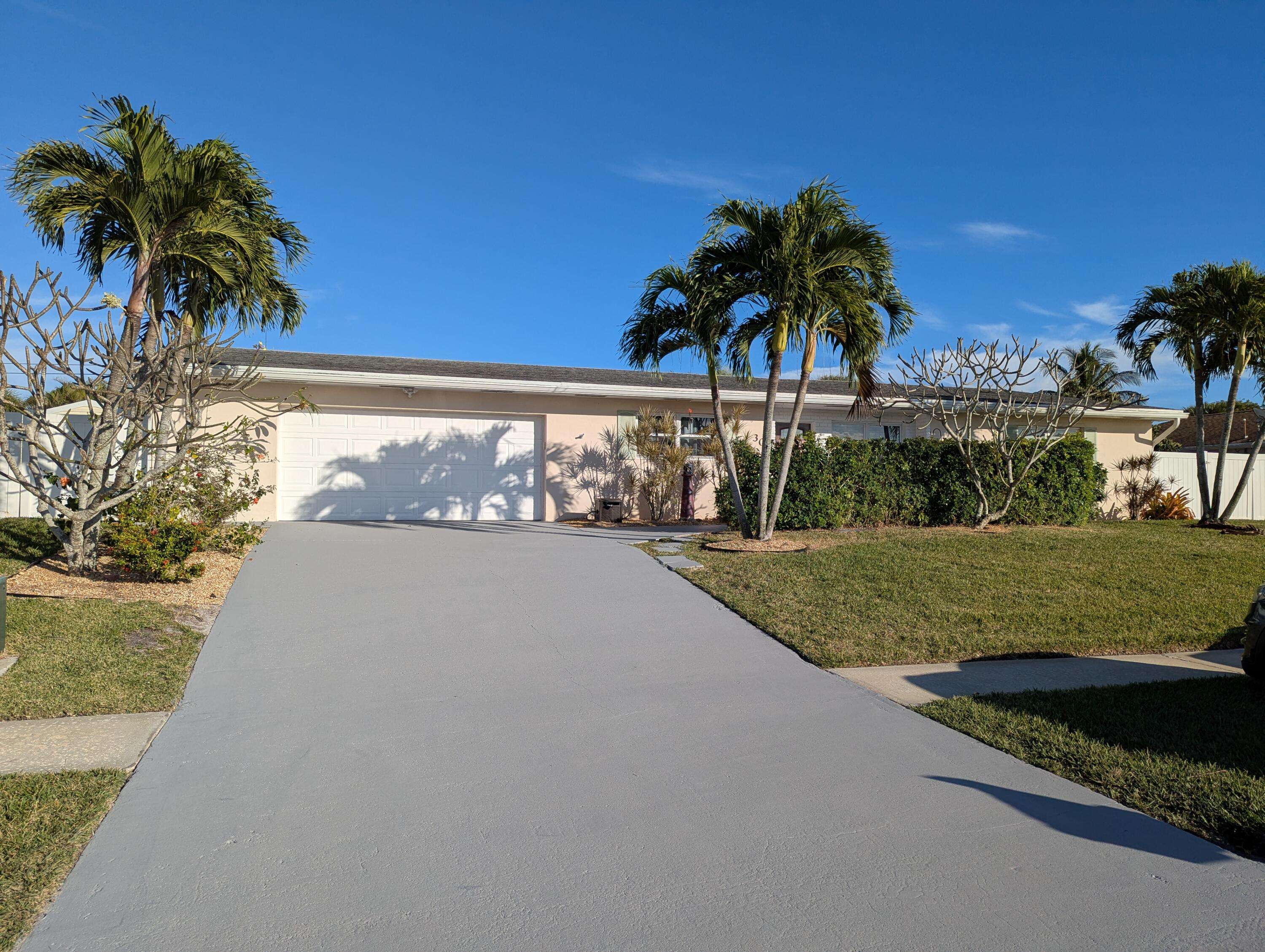 Jupiter, FL 33458,305 E Circle