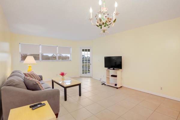 Lake Worth, FL 33467,3654 Via Poinciana 403