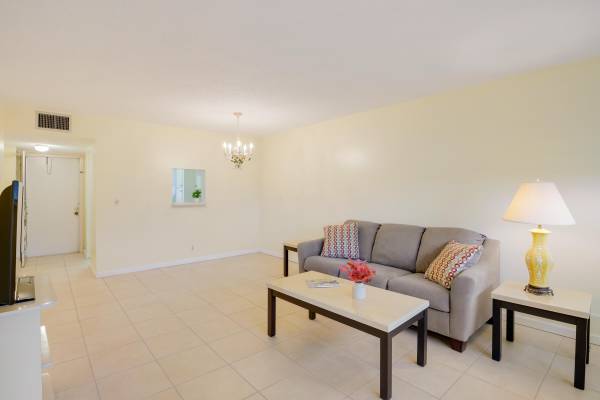 Lake Worth, FL 33467,3654 Via Poinciana 403