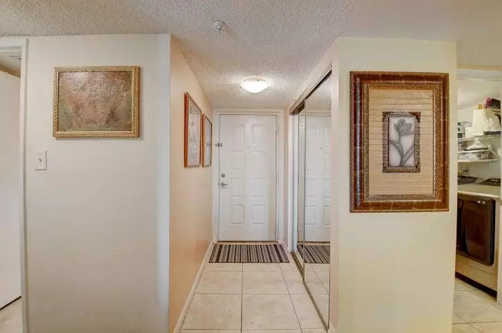 Delray Beach, FL 33444,1915 Lavers CIR E503