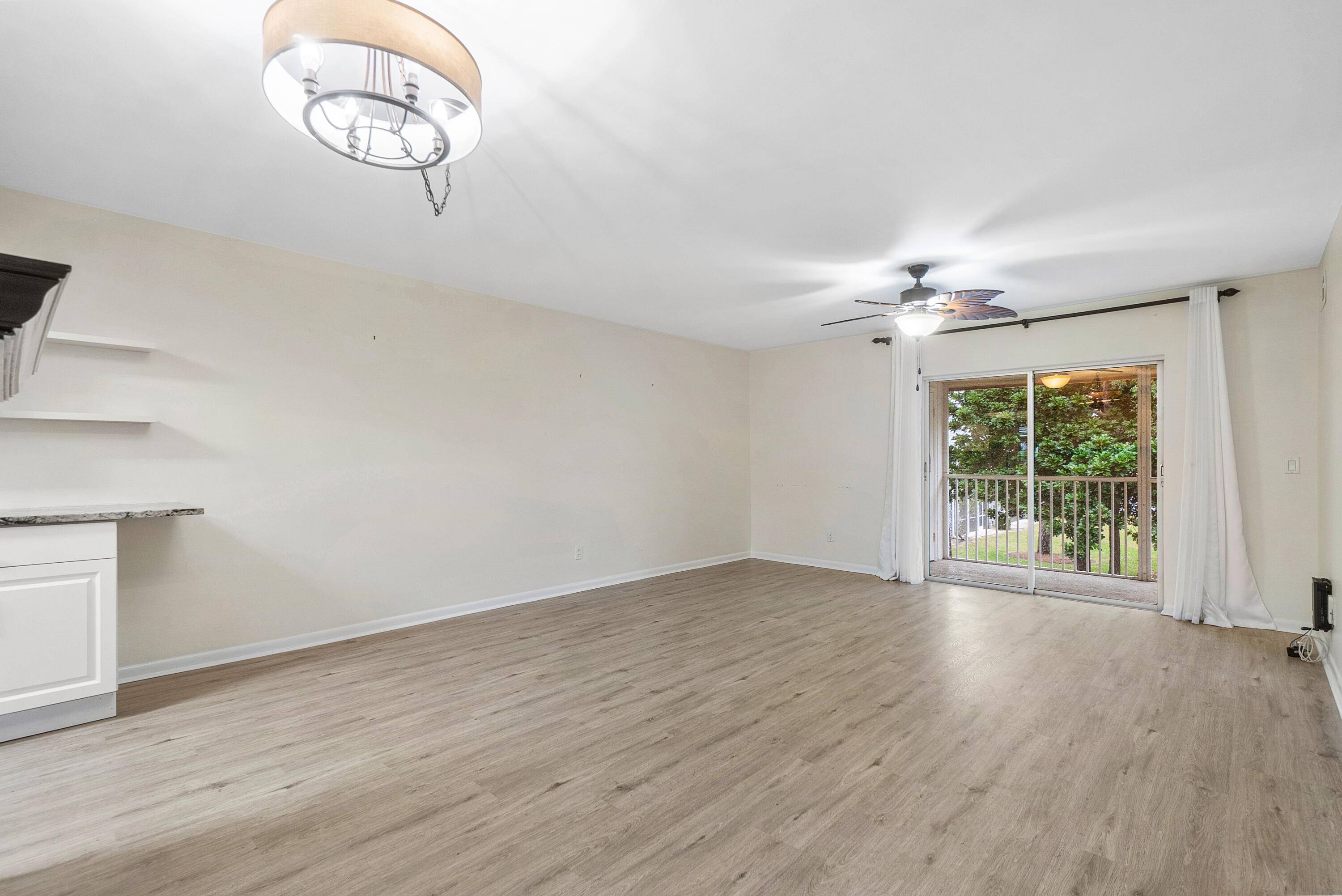 Tequesta, FL 33469,18081 SE Country Club DR Bldg 32 Unit 318