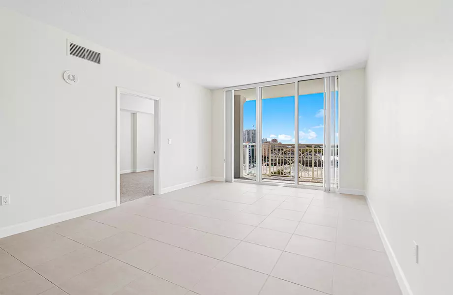 480 Hibiscus ST 829, West Palm Beach, FL 33401