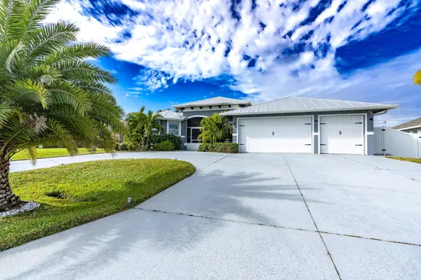 Port Saint Lucie, FL 34984,3453 SE Hart CIR