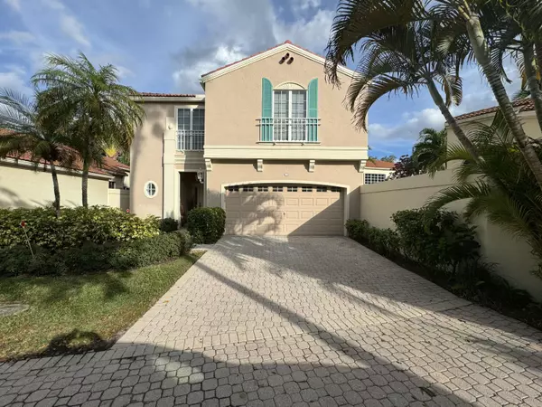 21 Via Carrara, Palm Beach Gardens, FL 33418