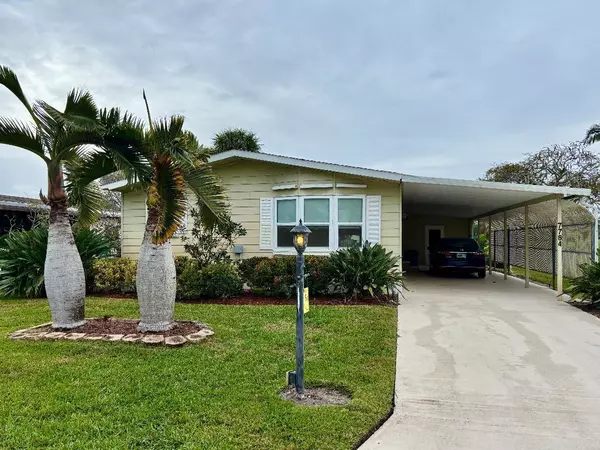 7764 SE Saratoga DR, Hobe Sound, FL 33455