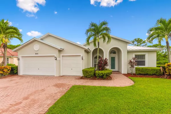 501 NW Pine Sap PL, Jensen Beach, FL 34957