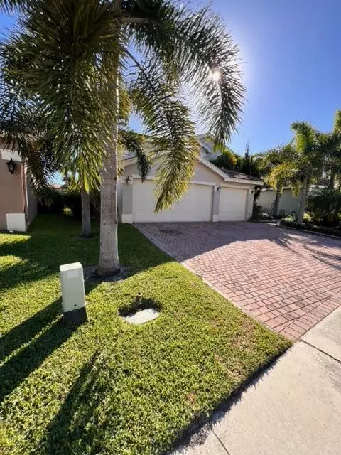 Greenacres, FL 33463,5512 Albin DR