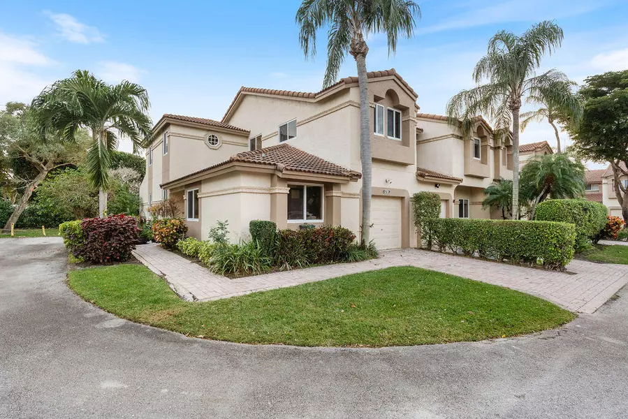 6798 Via Regina, Boca Raton, FL 33433