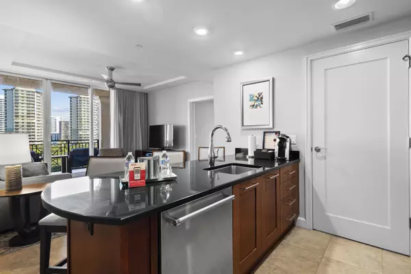 Singer Island, FL 33404,3800 N Ocean DR 1709