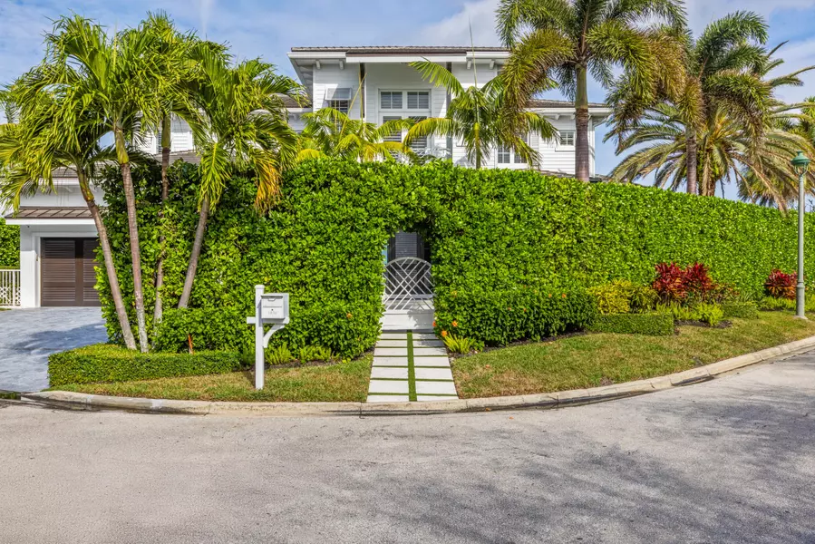 1030 Pine Point RD, Singer Island, FL 33404