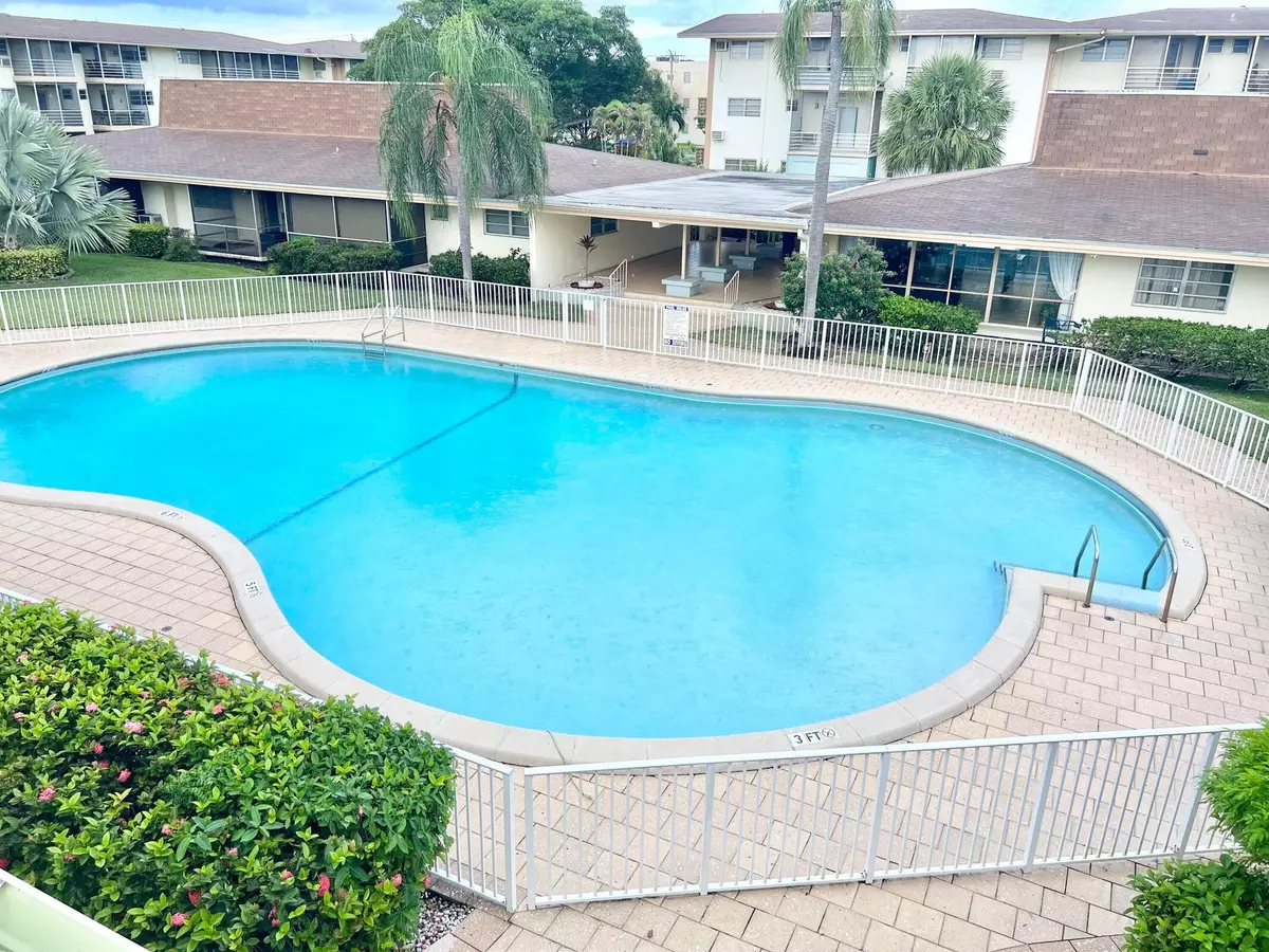 Miami, FL 33162,16790 NE 14th AVE 215