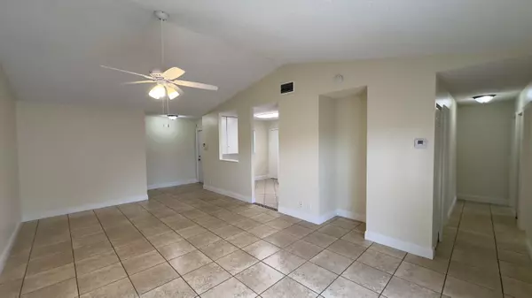 Greenacres, FL 33463,5098 Ambler LN