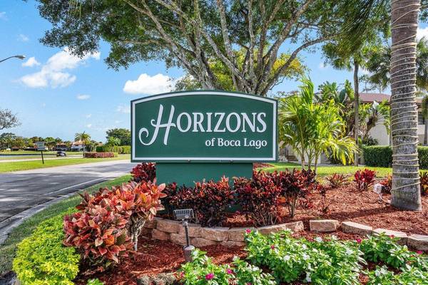 Boca Raton, FL 33433,8427 Cypress LN 10a