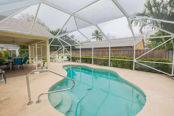 Port Saint Lucie, FL 34952,8295 Sandpine CIR