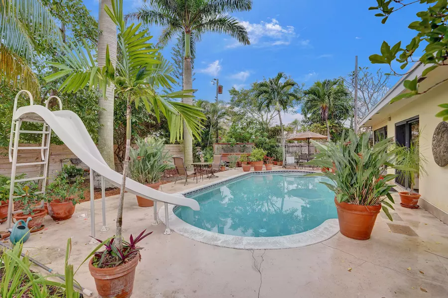 420 NE 36th ST, Boca Raton, FL 33431