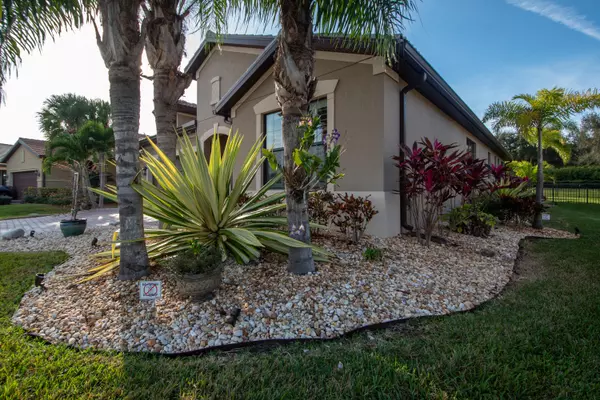 Port Saint Lucie, FL 34984,453 SE Bancroft CT