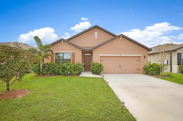 6241 NW Regent ST, Port Saint Lucie, FL 34983