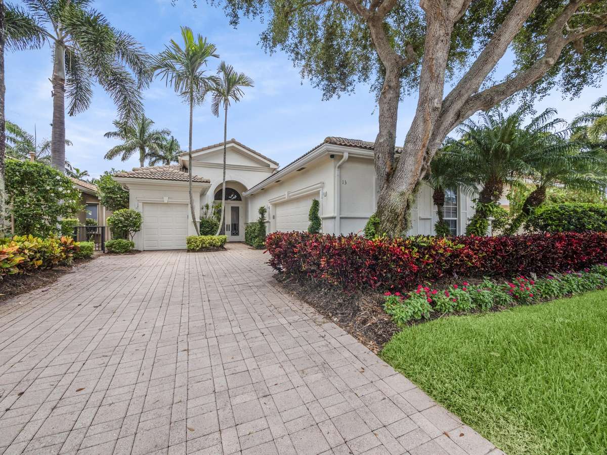 Palm Beach Gardens, FL 33418,13 Laguna CT