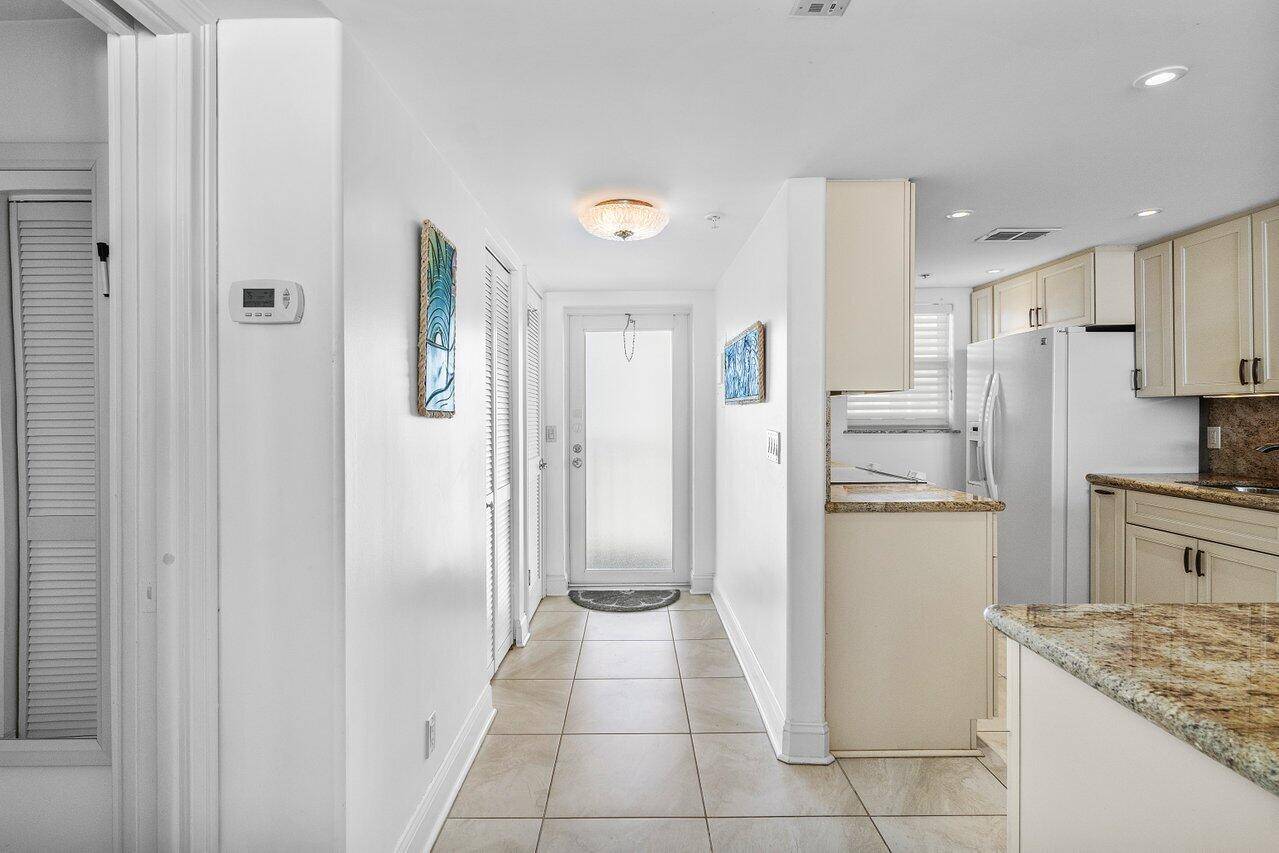 Highland Beach, FL 33487,3101 S Ocean BLVD 1022