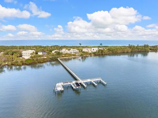 Jensen Beach, FL 34957,7671 Pelican Pointe DR