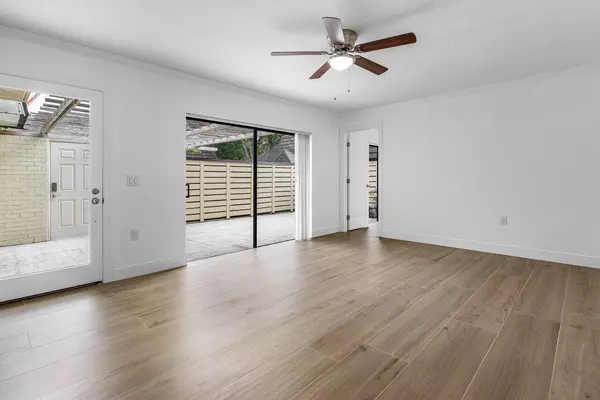 Palm Beach Gardens, FL 33418,1303 13th TER