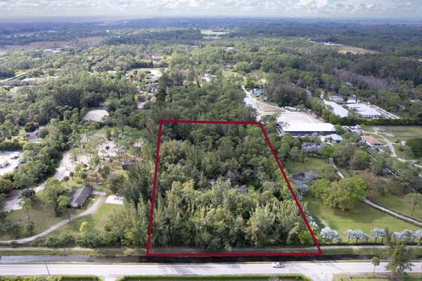 Loxahatchee Groves, FL 33470,415 F RD