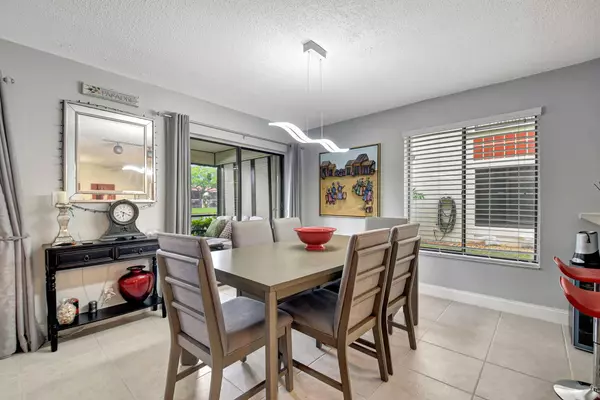 Boynton Beach, FL 33437,10679 Ocean Palm WAY 102