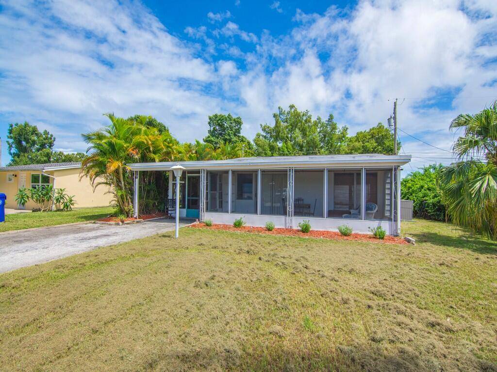 1460 5th CT, Vero Beach, FL 32960