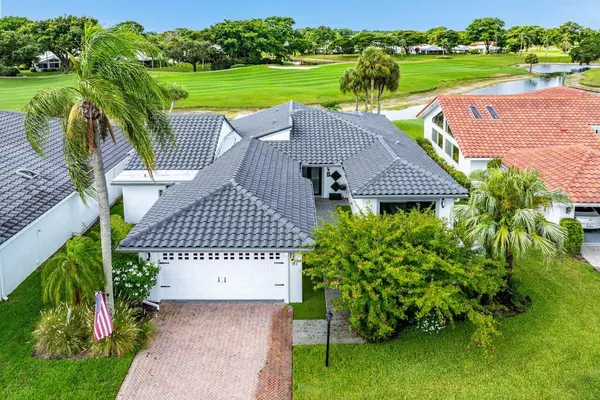 51 Woods LN, Boynton Beach, FL 33436