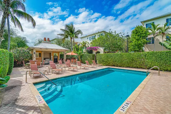 Delray Beach, FL 33483,332 W Mallory CIR